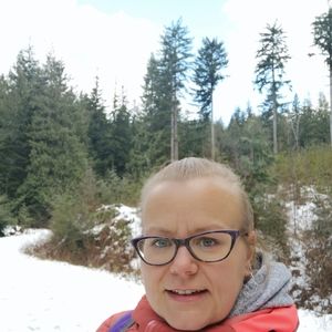 Meet your Posher, Elisa